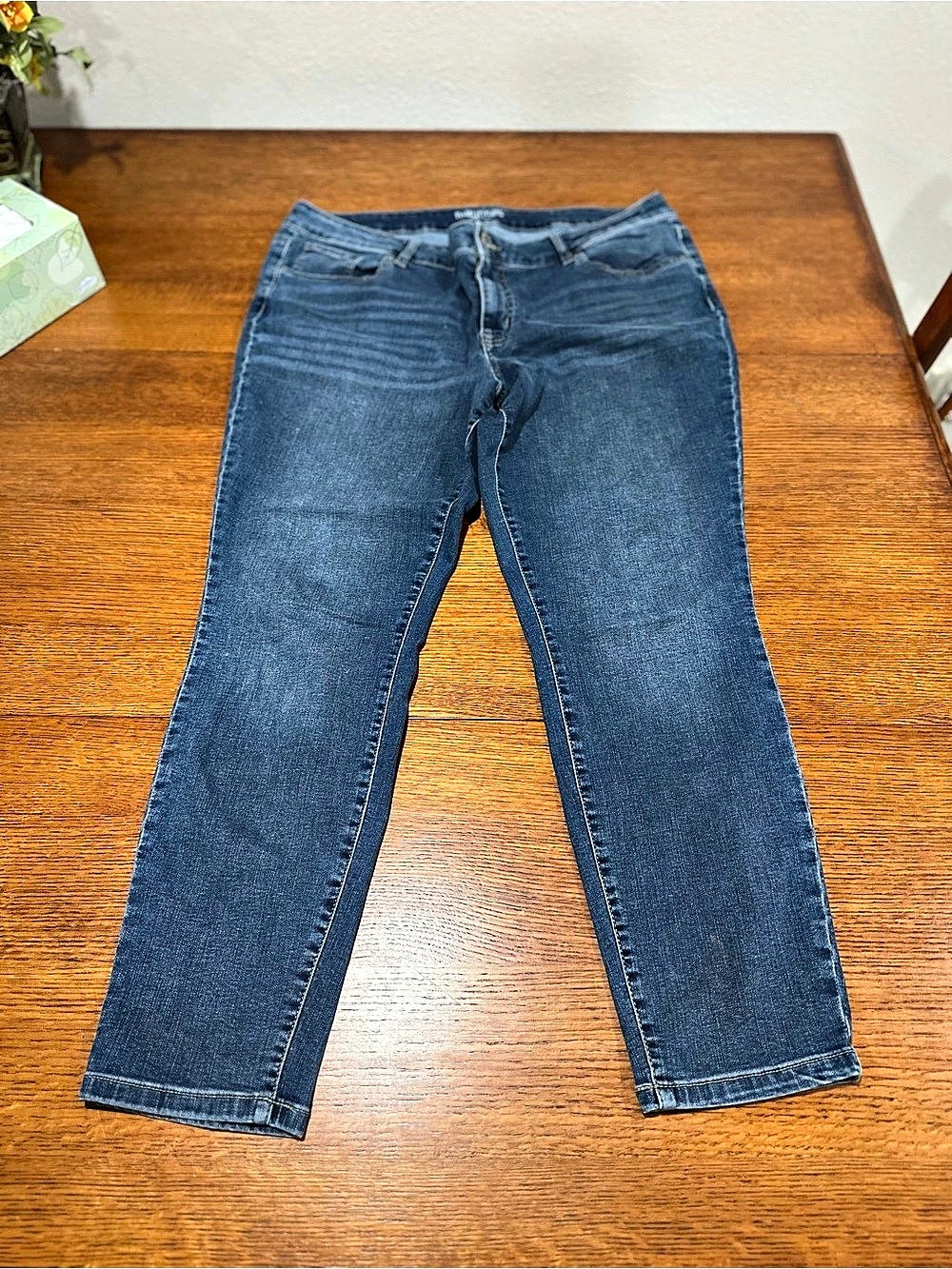 Maurices Women's Straight Leg Jeans Blue size 20